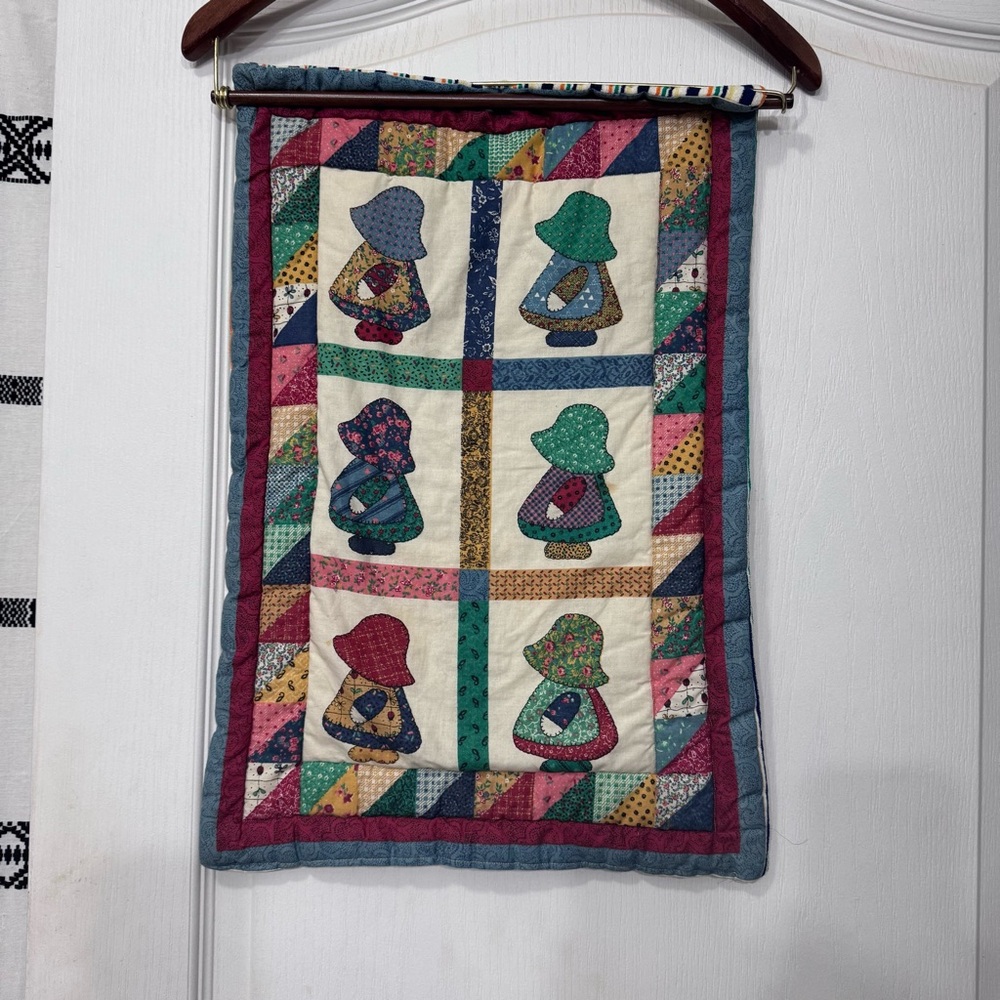 Sun Bonnet Sue Little Quilt is a handmade vintage wall hanging Granny-Core